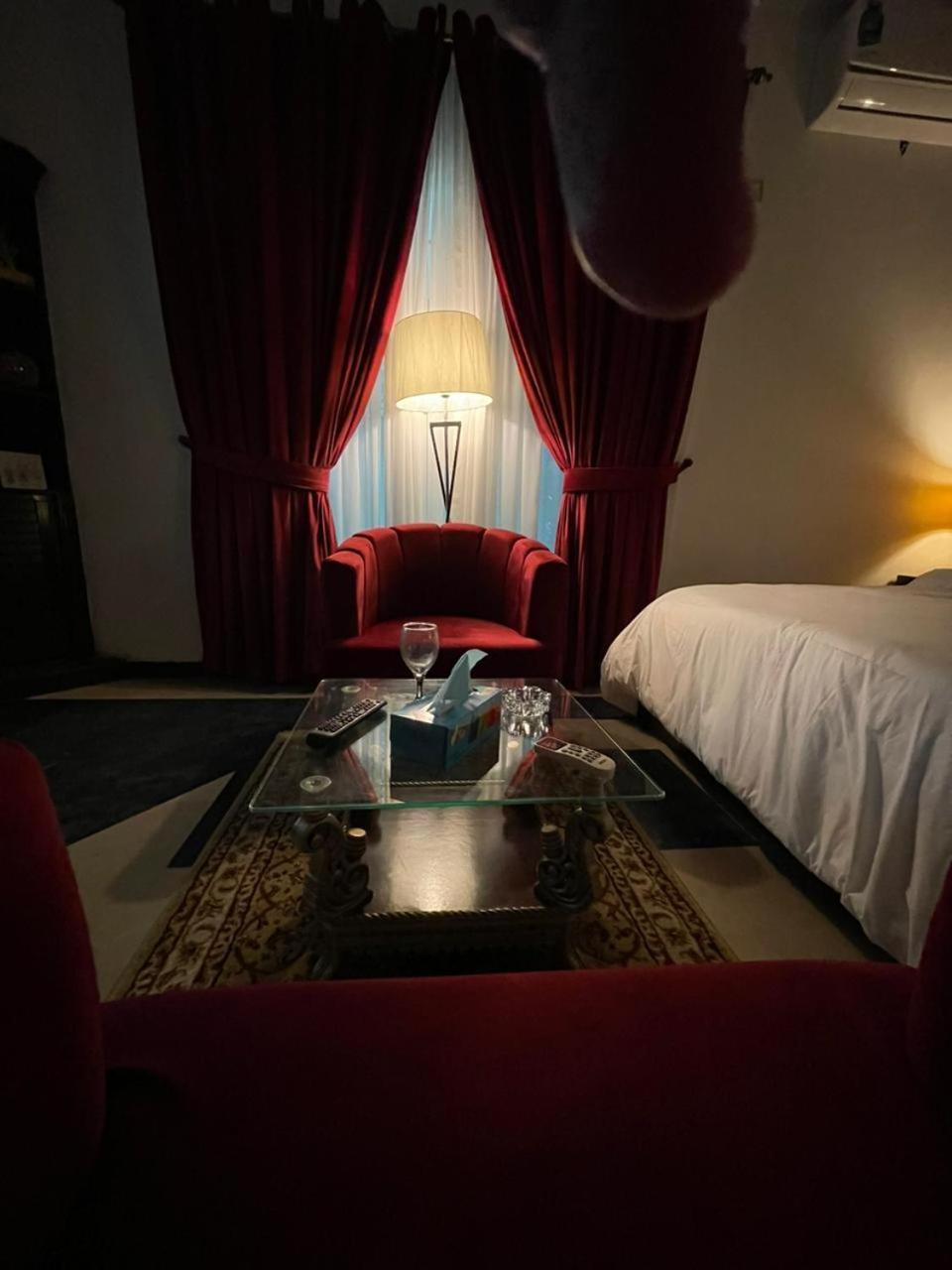 Laca Sa Lodge Opp Canturus Mall Islámábád Exteriér fotografie